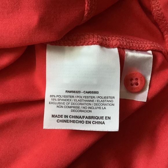 Nike Dri Fit Long Sleeved Red Button Up Turtleneck Golf Shirt, Size M - Picture 10 of 13